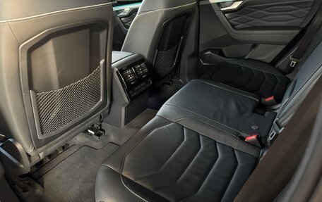 Volkswagen Touareg III, 2021 год, 7 150 000 рублей, 15 фотография