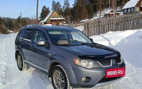 Mitsubishi Outlander III рестайлинг 3, 2007 год, 950 000 рублей, 2 фотография