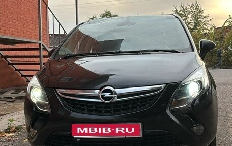 Opel Zafira C рестайлинг, 2013 год, 650 000 рублей, 1 фотография