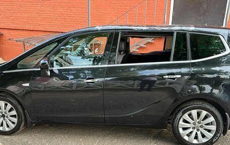 Opel Zafira C рестайлинг, 2013 год, 650 000 рублей, 10 фотография