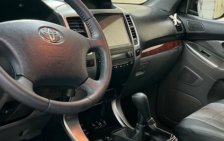 Toyota Land Cruiser Prado 120 рестайлинг, 2006 год, 1 670 000 рублей, 4 фотография