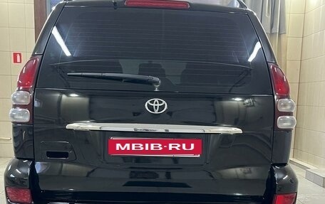 Toyota Land Cruiser Prado 120 рестайлинг, 2006 год, 1 670 000 рублей, 3 фотография