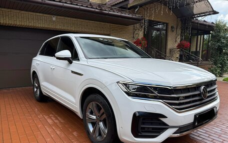 Volkswagen Touareg III, 2021 год, 7 190 000 рублей, 2 фотография