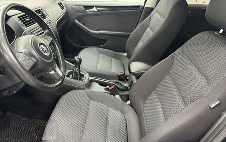 Volkswagen Jetta VI, 2013 год, 930 000 рублей, 9 фотография