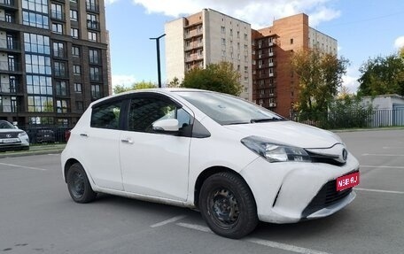 Toyota Vitz, 2015 год, 550 000 рублей, 1 фотография
