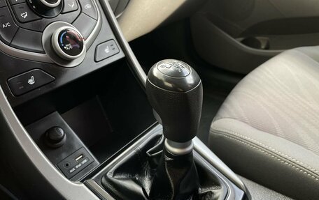 Hyundai Elantra V, 2015 год, 1 110 000 рублей, 17 фотография