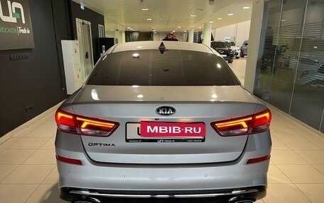 KIA Optima IV, 2019 год, 2 300 000 рублей, 5 фотография