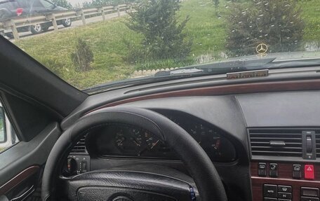 Mercedes-Benz C-Класс, 1997 год, 600 000 рублей, 9 фотография