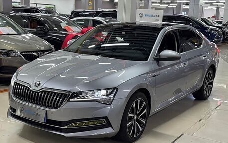 Skoda Superb, 2024 год, 2 300 000 рублей, 1 фотография