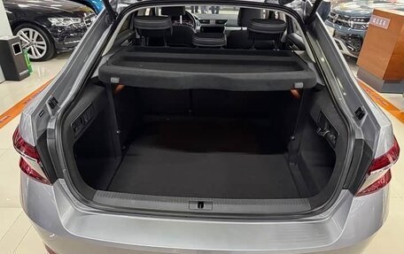 Skoda Superb, 2024 год, 2 300 000 рублей, 11 фотография