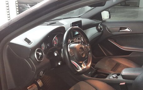 Mercedes-Benz GLA, 2016 год, 2 700 000 рублей, 13 фотография