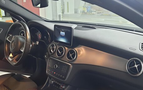 Mercedes-Benz GLA, 2016 год, 2 700 000 рублей, 14 фотография