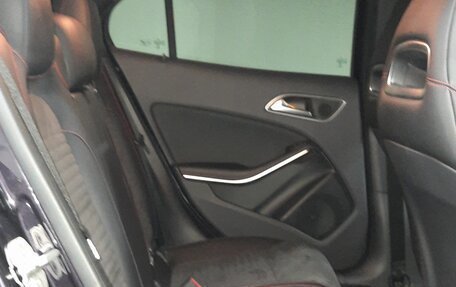 Mercedes-Benz GLA, 2016 год, 2 700 000 рублей, 17 фотография