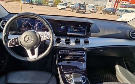 Mercedes-Benz E-Класс, 2020 год, 2 350 000 рублей, 9 фотография