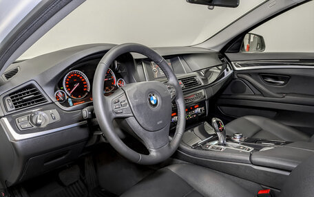 BMW 5 серия, 2013 год, 2 190 000 рублей, 16 фотография
