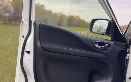Nissan Serena IV, 2014 год, 1 350 000 рублей, 24 фотография