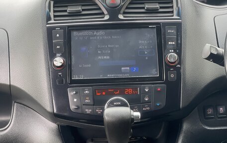Nissan Serena IV, 2014 год, 1 350 000 рублей, 33 фотография