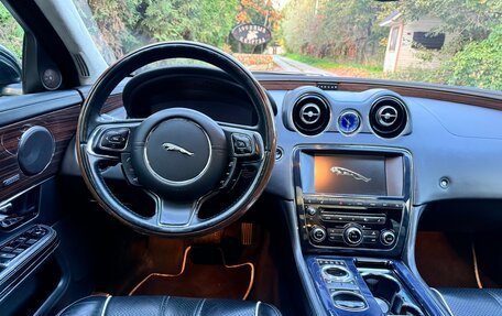 Jaguar XJ IV (X351), 2013 год, 1 740 000 рублей, 18 фотография