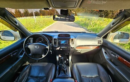 Toyota Land Cruiser Prado 120 рестайлинг, 2006 год, 2 580 000 рублей, 8 фотография