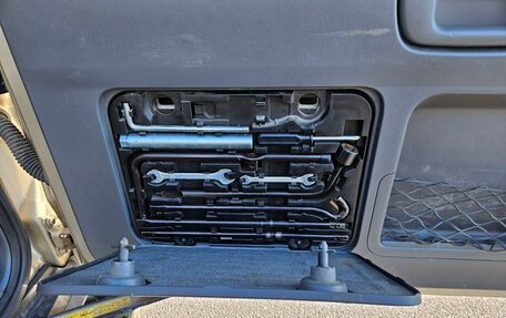 Toyota Land Cruiser Prado 120 рестайлинг, 2006 год, 2 580 000 рублей, 10 фотография