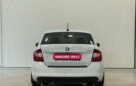 Skoda Rapid I, 2018 год, 1 045 000 рублей, 8 фотография