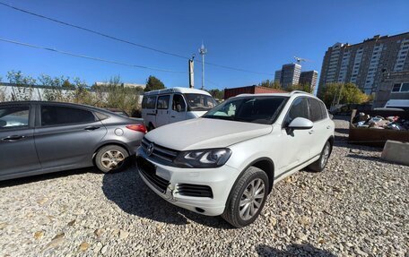 Volkswagen Touareg III, 2014 год, 2 200 000 рублей, 2 фотография