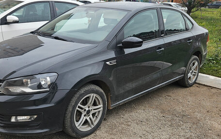 Volkswagen Polo VI (EU Market), 2017 год, 1 200 000 рублей, 2 фотография