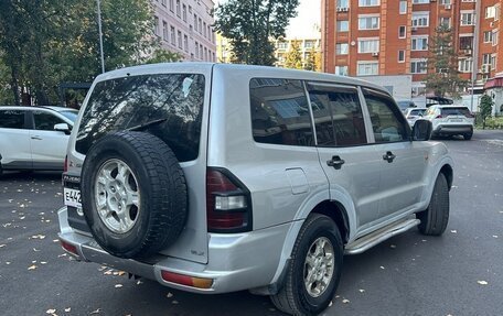 Mitsubishi Pajero III рестайлинг, 2000 год, 350 000 рублей, 3 фотография
