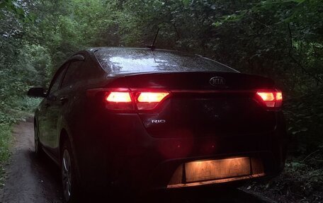 KIA Rio IV, 2018 год, 1 300 000 рублей, 8 фотография