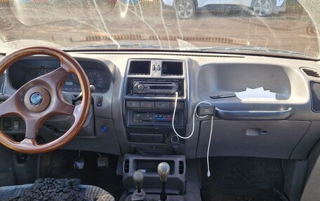 Nissan Terrano II рестайлинг, 1993 год, 275 000 рублей, 6 фотография