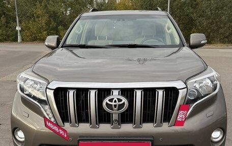 Toyota Land Cruiser Prado 150 рестайлинг 2, 2014 год, 3 690 000 рублей, 1 фотография