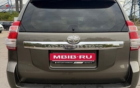 Toyota Land Cruiser Prado 150 рестайлинг 2, 2014 год, 3 690 000 рублей, 6 фотография