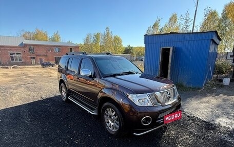Nissan Pathfinder, 2011 год, 1 300 000 рублей, 2 фотография