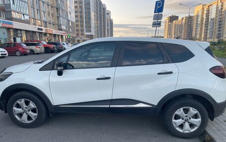 Renault Kaptur I рестайлинг, 2017 год, 1 050 000 рублей, 4 фотография