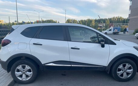 Renault Kaptur I рестайлинг, 2017 год, 1 050 000 рублей, 3 фотография