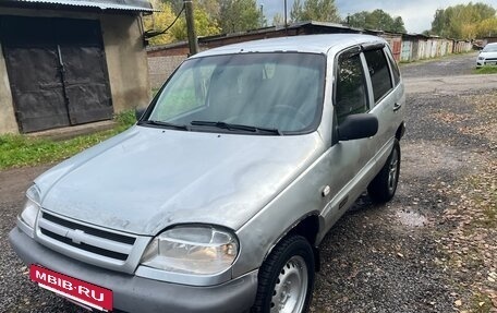 Chevrolet Niva I рестайлинг, 2005 год, 300 000 рублей, 4 фотография
