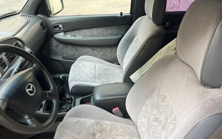 Mazda B-series, 2004 год, 680 000 рублей, 24 фотография