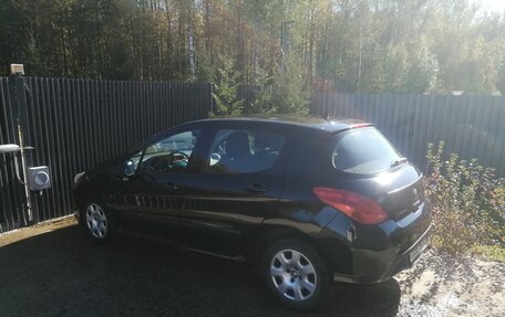 Peugeot 308 II, 2011 год, 649 000 рублей, 2 фотография