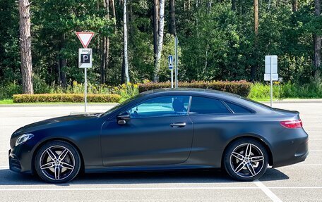 Mercedes-Benz E-Класс, 2019 год, 4 300 000 рублей, 2 фотография