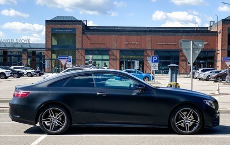 Mercedes-Benz E-Класс, 2019 год, 4 300 000 рублей, 6 фотография