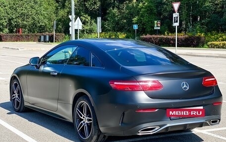 Mercedes-Benz E-Класс, 2019 год, 4 300 000 рублей, 3 фотография