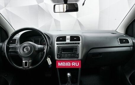Volkswagen Polo VI (EU Market), 2013 год, 747 000 рублей, 10 фотография