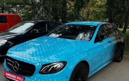 Mercedes-Benz E-Класс, 2019 год, 4 000 000 рублей, 3 фотография