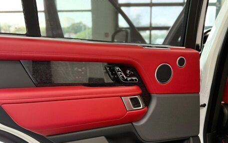 Land Rover Range Rover IV рестайлинг, 2021 год, 10 950 000 рублей, 19 фотография
