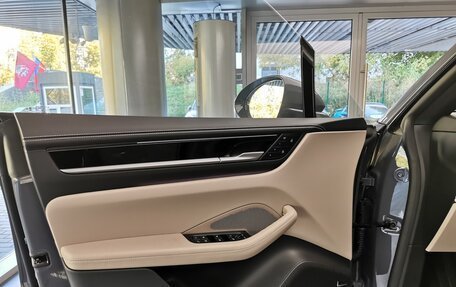 Porsche Macan, 2025 год, 14 990 000 рублей, 9 фотография