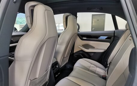 Porsche Macan, 2025 год, 14 990 000 рублей, 22 фотография