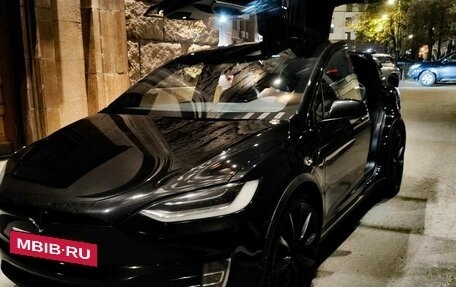 Tesla Model X I, 2017 год, 3 200 000 рублей, 2 фотография
