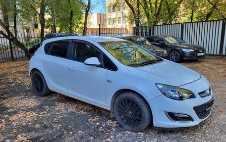 Opel Astra J, 2012 год, 760 000 рублей, 2 фотография