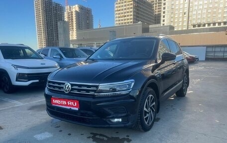 Volkswagen Tiguan II, 2018 год, 1 730 000 рублей, 1 фотография