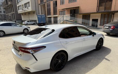 Toyota Camry, 2021 год, 2 650 000 рублей, 5 фотография